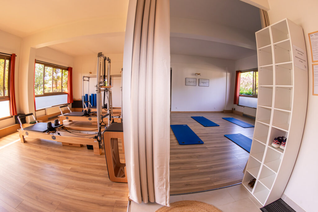 salle pilates tapis et reformers à angers